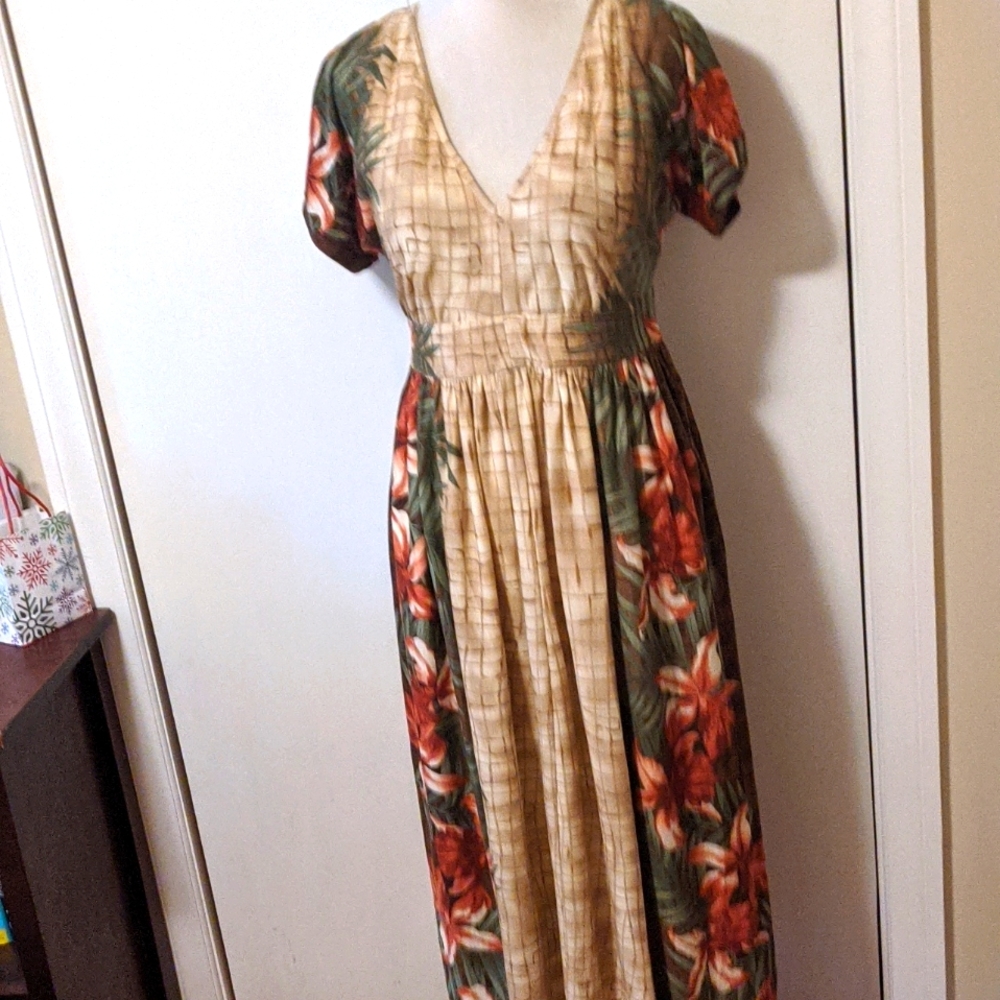 LIKE NEW EShakti Floral Multicolor Red Brown Tan Cream Green Soft Long Dress!